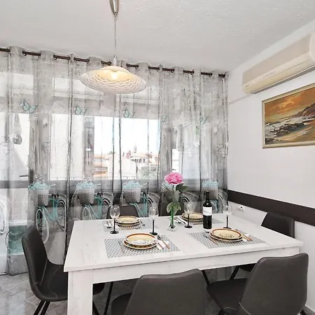 Apartman By The Sea - 24422